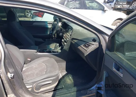 2018 Hyundai Sonata Se z USA, uszkodzony, nr VIN 5NPE24AF7JH643296